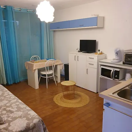 Agreable - Clim-piscine-parking - Proche Richelieu 公寓 *